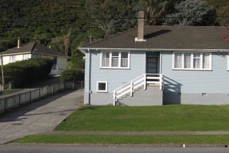 Photo of property in 184 Waddington Drive, Naenae, Lower Hutt, 5011