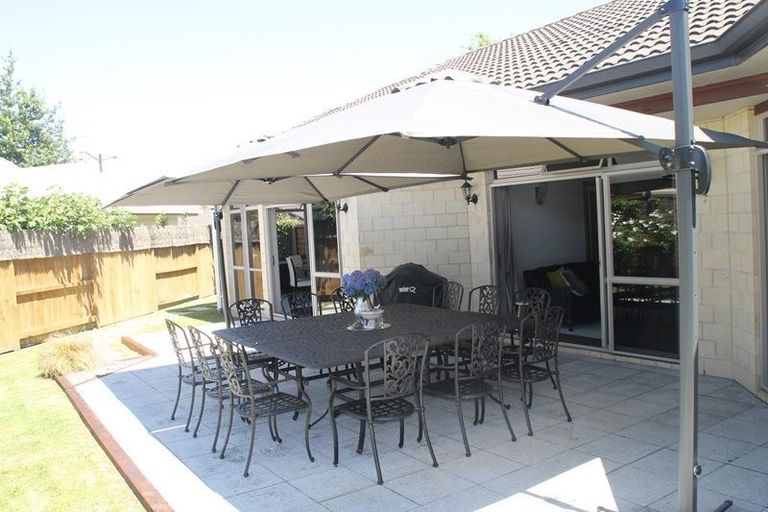 Photo of property in 5 Inverness Drive, Pyes Pa, Tauranga, 3112