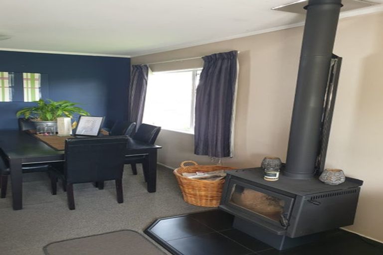 Photo of property in 1 Logan Street, Fairy Springs, Rotorua, 3015