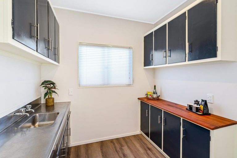 Photo of property in 71h Randwick Crescent, Moera, Lower Hutt, 5010