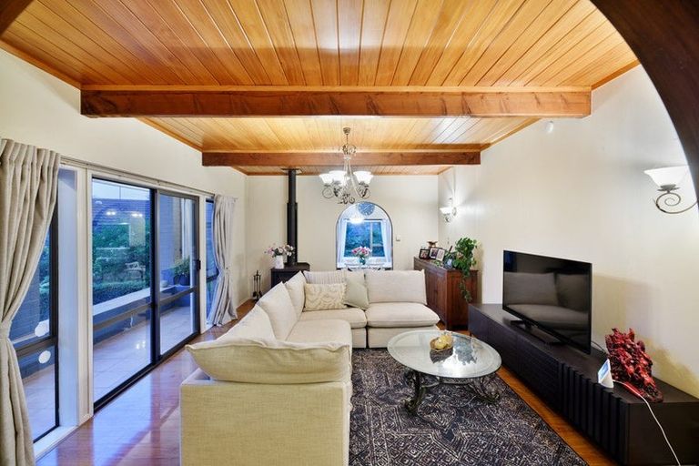 Photo of property in 5 Tatyana Place, Massey, Auckland, 0614