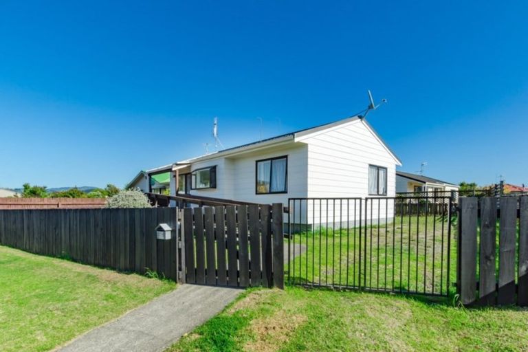 Photo of property in 17a Pukeko Street, Paraparaumu, 5032