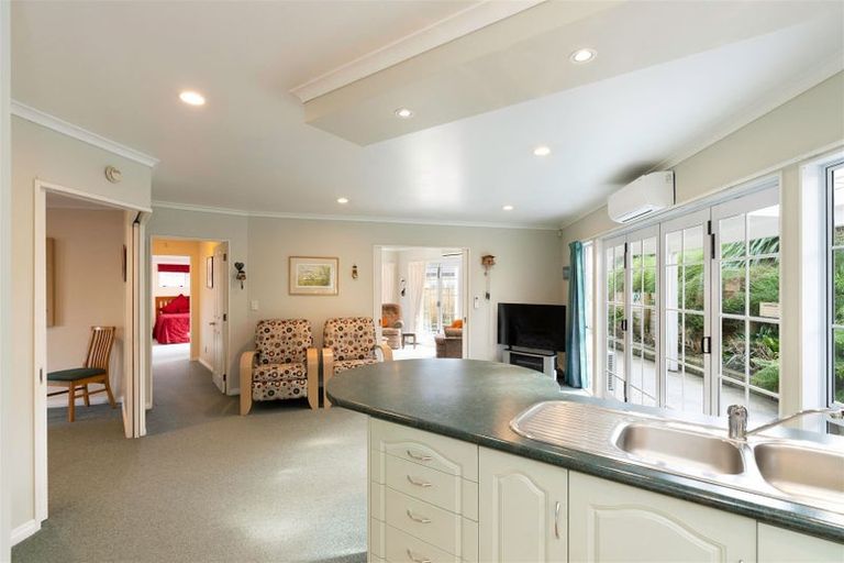 Photo of property in 3 Harry Shaw Way, Raumati South, Paraparaumu, 5032