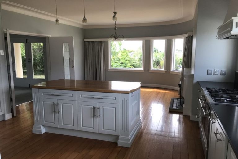 Photo of property in 70 West Street, Pukekohe, 2120