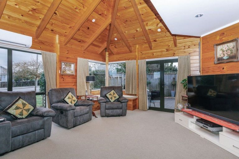 Photo of property in 24 Ruahine Street, Dannevirke, 4930