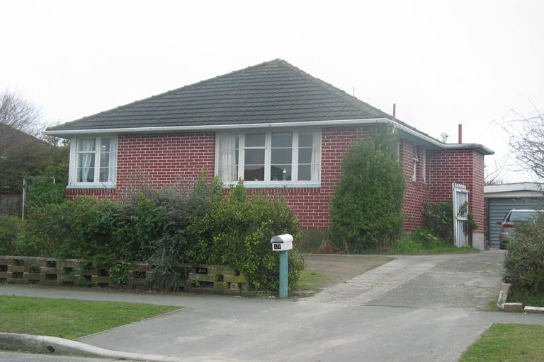 Photo of property in 17 Hillary Crescent, Upper Riccarton, Christchurch, 8041