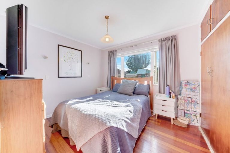 Photo of property in 1/116 Clevedon Road, Papakura, 2110