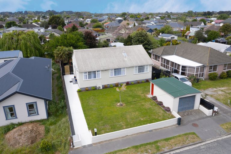 Photo of property in 39 Rowan Avenue, Aranui, Christchurch, 8061