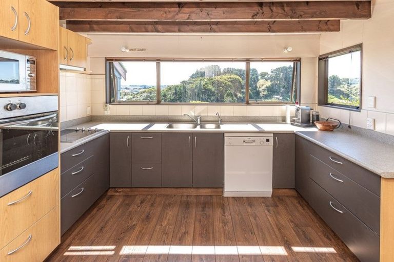 Photo of property in 14 Ngatarua Road, Putiki, Whanganui, 4500