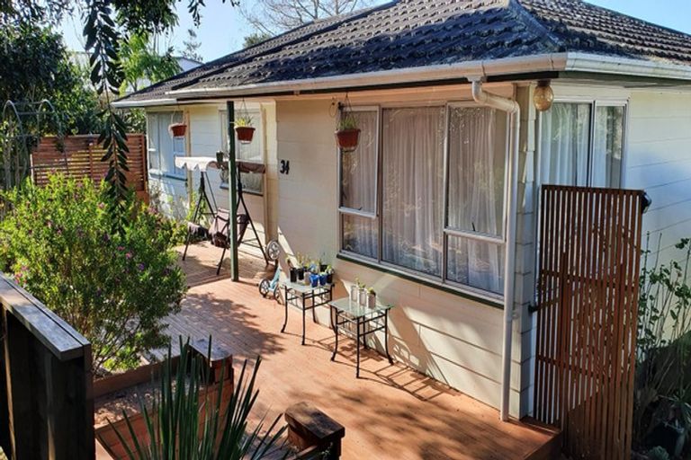 Photo of property in 34 Chislehurst Street, Henderson, Auckland, 0612