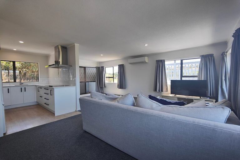 Photo of property in 83a Main Road, Titahi Bay, Porirua, 5022