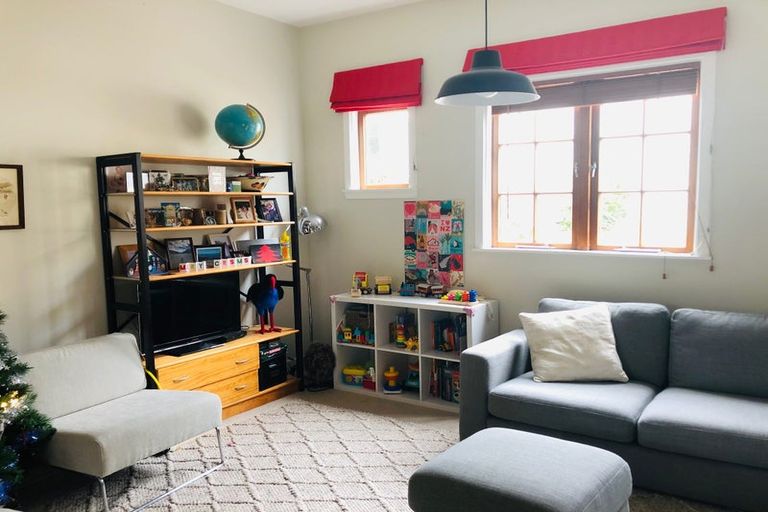 Photo of property in 3 Staunton Avenue, Mount Cook, Wellington, 6011