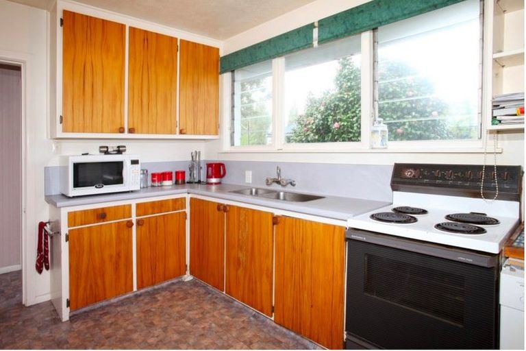 Photo of property in 21 Woodbury Street, Avonhead, Christchurch, 8042