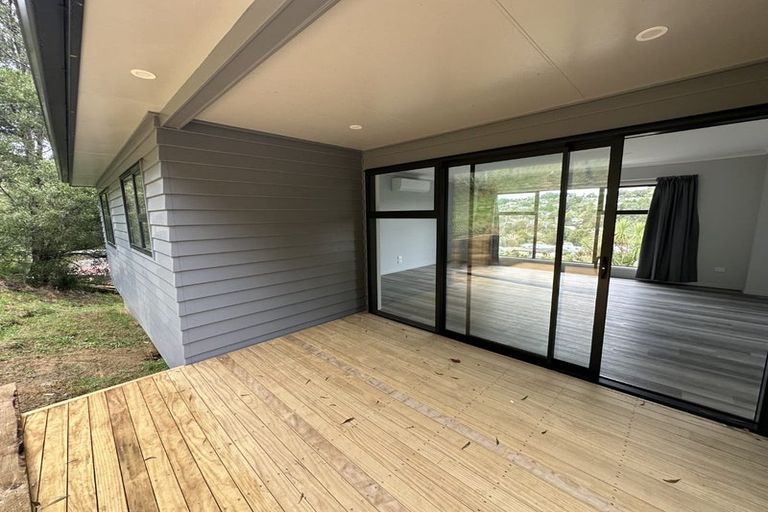 Photo of property in 18 Tieke Place, Horahora, Whangarei, 0110