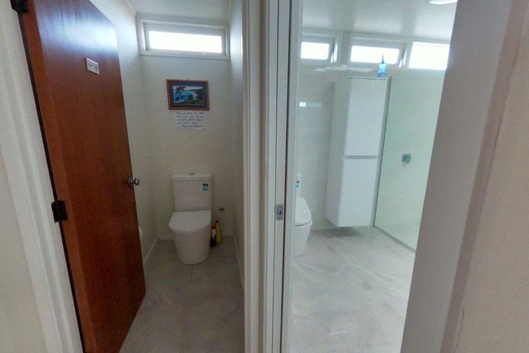 Photo of property in 15 Gretel Place, Hillcrest, Auckland, 0627