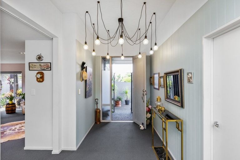 Photo of property in 6 Park Road, Greenmeadows, Napier, 4112