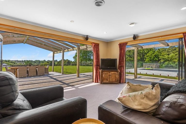 Photo of property in 390a Tukapa Street, Hurdon, New Plymouth, 4310