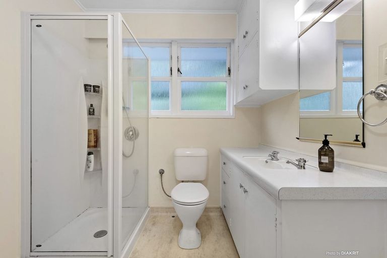 Photo of property in 83 Garden Road, Northland, Wellington, 6012