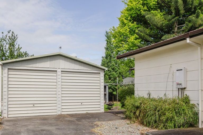 Photo of property in 23 Haast Place, Awapuni, Palmerston North, 4412