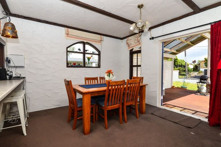 Photo of property in 112 Mansel Avenue, Hillcrest, Hamilton, 3216