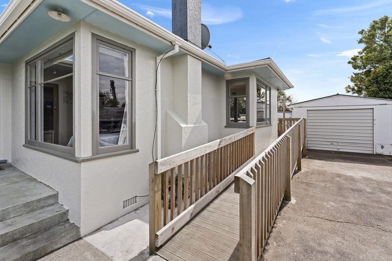 Photo of property in 32 Rugby Street, Awapuni, Palmerston North, 4412