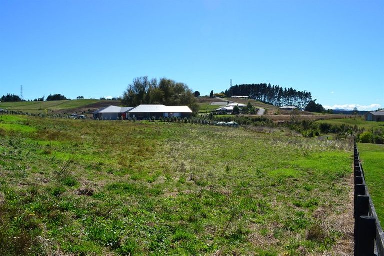 Photo of property in 21 Te Ara Aukati Terrace, Pokeno, 2471