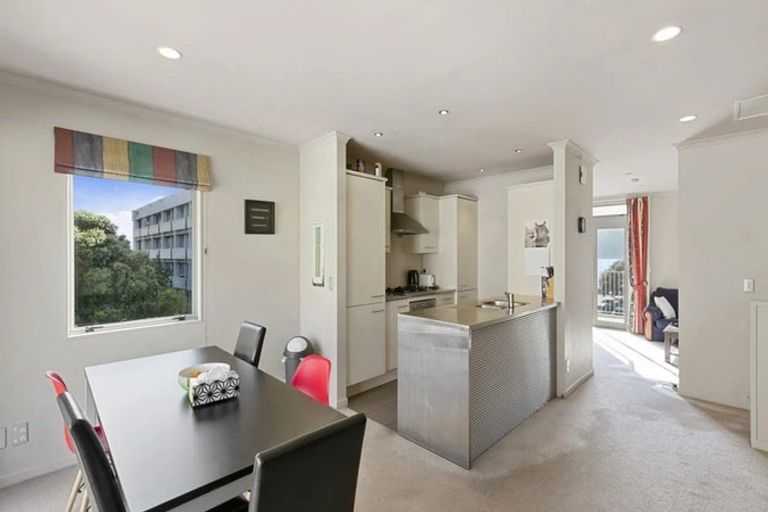 Photo of property in Marrakech Cafe, 45/305 Evans Bay Parade, Hataitai, Wellington, 6021