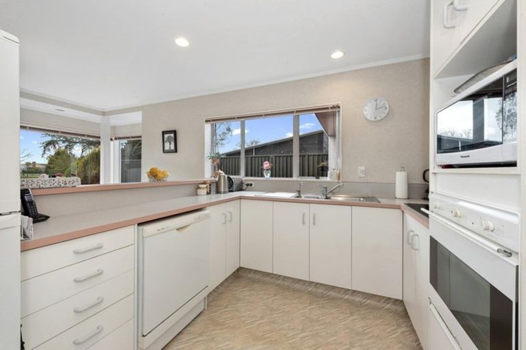 Photo of property in 43b Hukanui Road, Fairfield, Hamilton, 3214