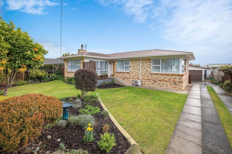 Photo of property in 32 Macmurdo Avenue, Glenview, Hamilton, 3206