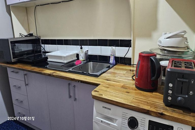 Photo of property in 2/78 Middleton Road, Churton Park, Wellington, 6037