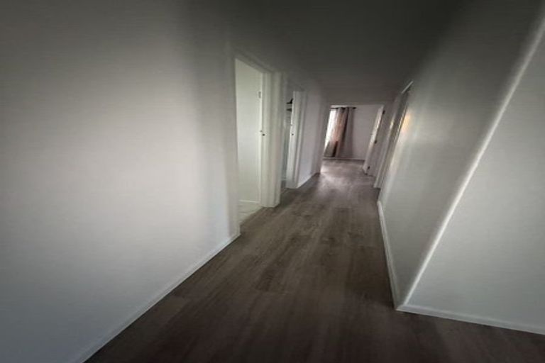 Photo of property in 26 Pinedale Place, Henderson, Auckland, 0610