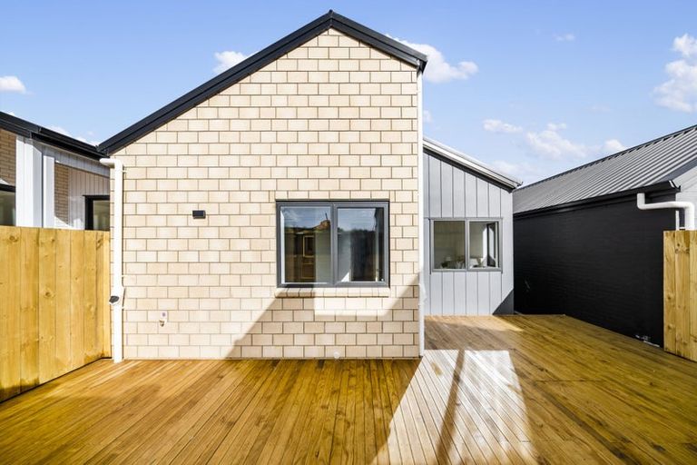 Photo of property in 42 Biokovo Street, Massey, Auckland, 0614