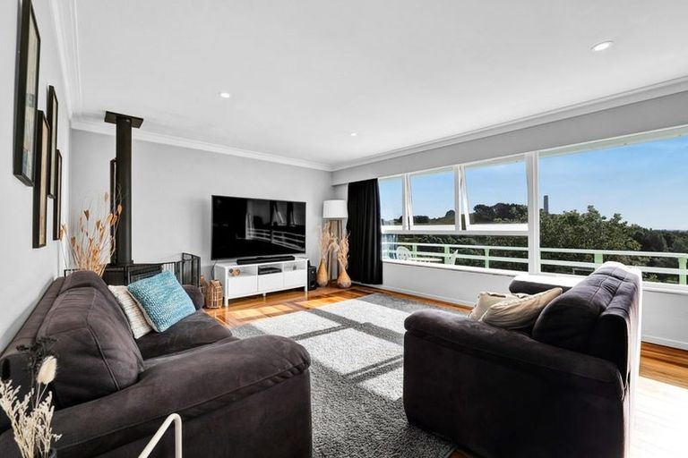 Photo of property in 76 South Road, Blagdon, New Plymouth, 4310