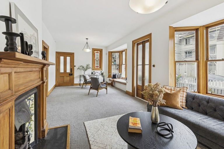 Photo of property in 7 Cottleville Terrace, Thorndon, Wellington, 6011