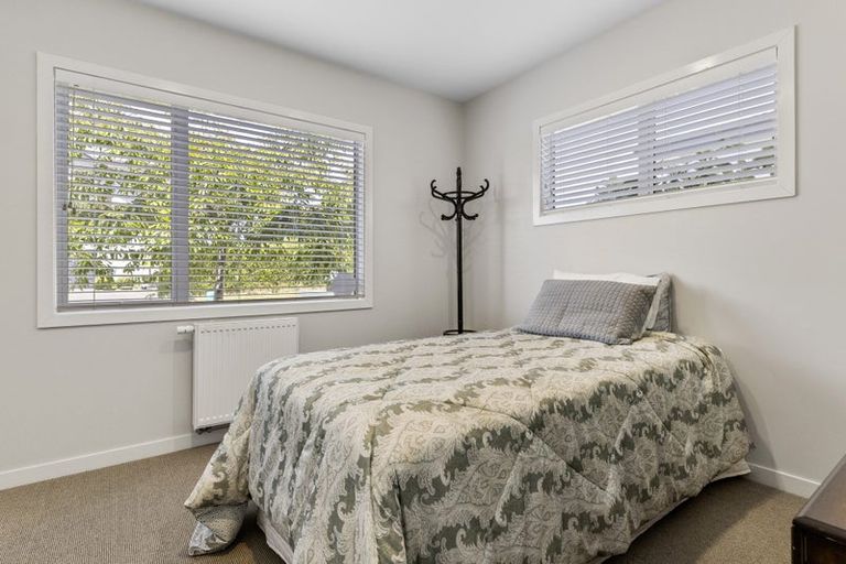 Photo of property in 25 Chateau Crescent, Rangatira Park, Taupo, 3330