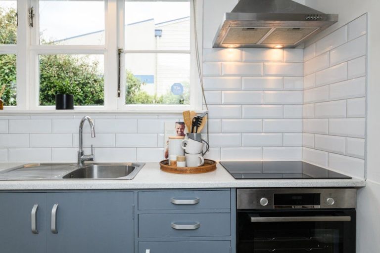 Photo of property in 50 Vogel Street, Roslyn, Palmerston North, 4414