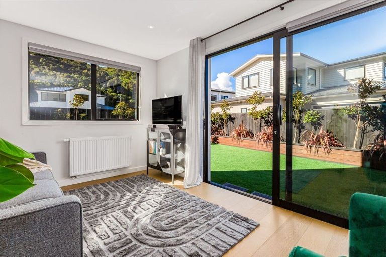 Photo of property in 106 Silverstream Road, Crofton Downs, Wellington, 6035