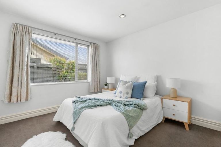 Photo of property in 24 Date Crescent, Aidanfield, Christchurch, 8025