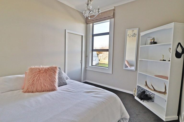 Photo of property in 32 Crombie Street, Gore, 9710