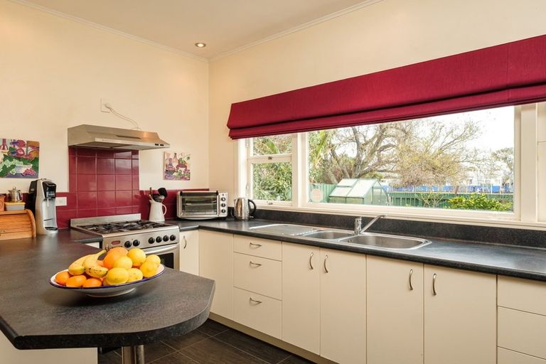 Photo of property in 16 Perry Street, Mangapapa, Gisborne, 4010