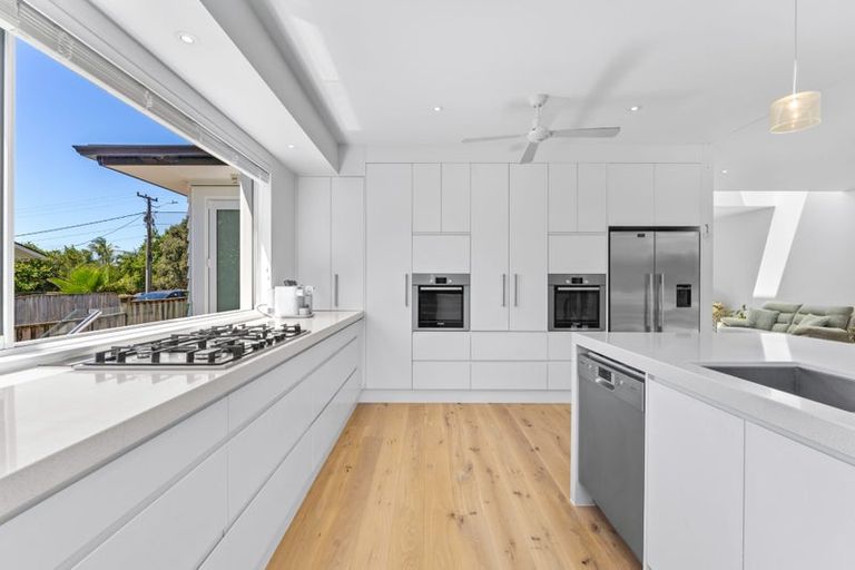 Photo of property in 9 Penzance Road, Mairangi Bay, Auckland, 0630