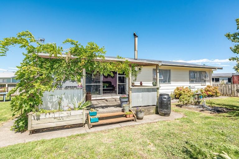 Photo of property in 108 Hinau Street, Castlecliff, Whanganui, 4501