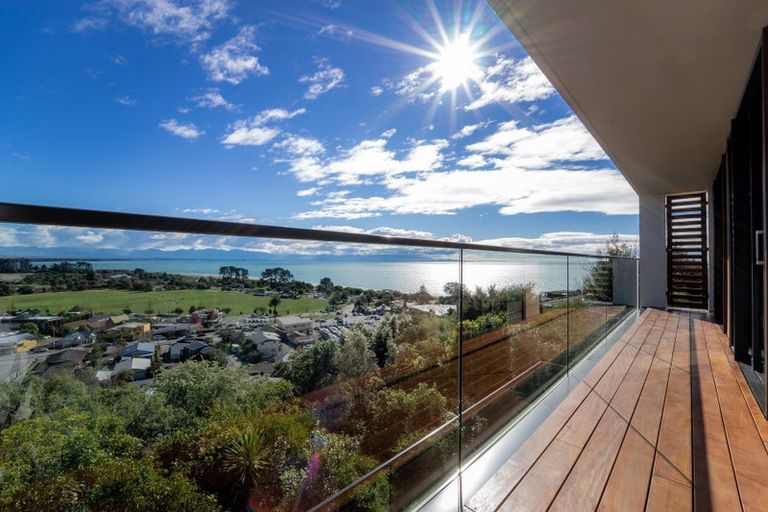 Photo of property in 22 Champion Terrace, Moana, Nelson, 7011