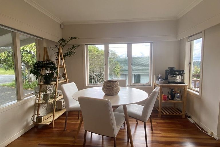 Photo of property in 35 Seaview Road, Glenfield, Auckland, 0629