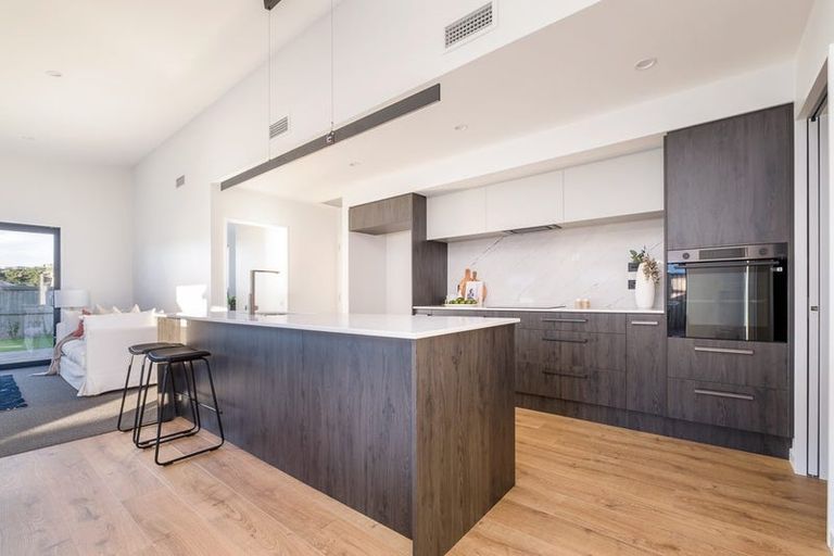 Photo of property in 32 Withers Crescent, Halswell, Christchurch, 8025