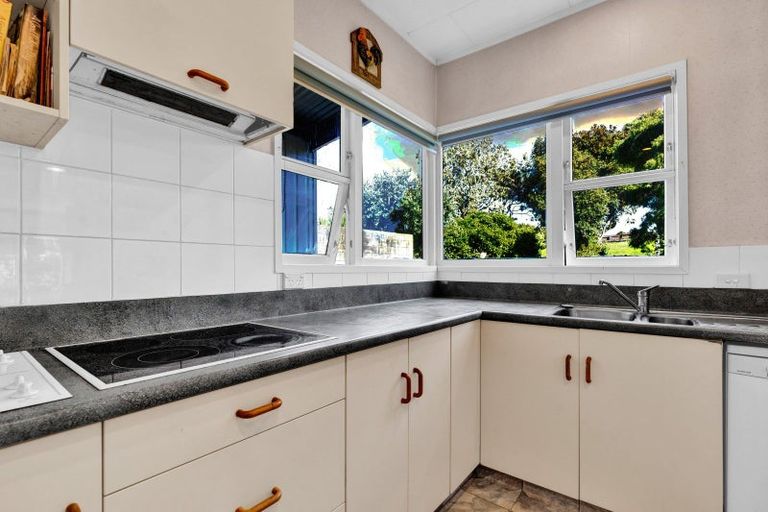 Photo of property in 22 Whakapaki Street, Urenui, 4375