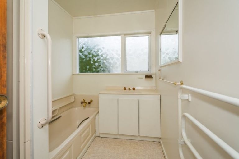 Photo of property in 12 Marywil Crescent, Hillcrest, Auckland, 0627