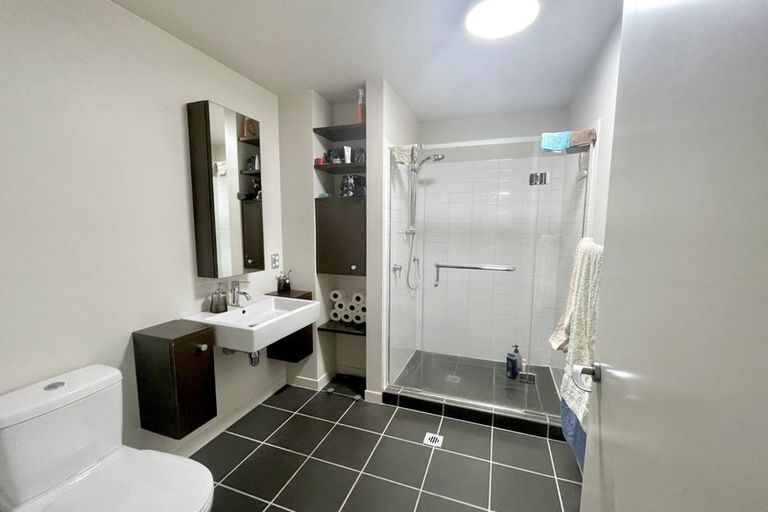 Photo of property in Montreaux Apartments, 5g/164 The Terrace, Wellington Central, Wellington, 6011