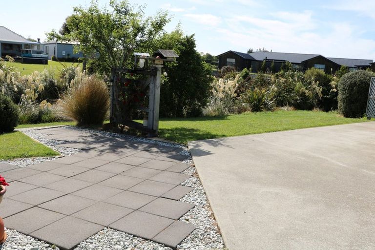 Photo of property in 4 Bonnies Chance, Seaward Bush, Invercargill, 9812