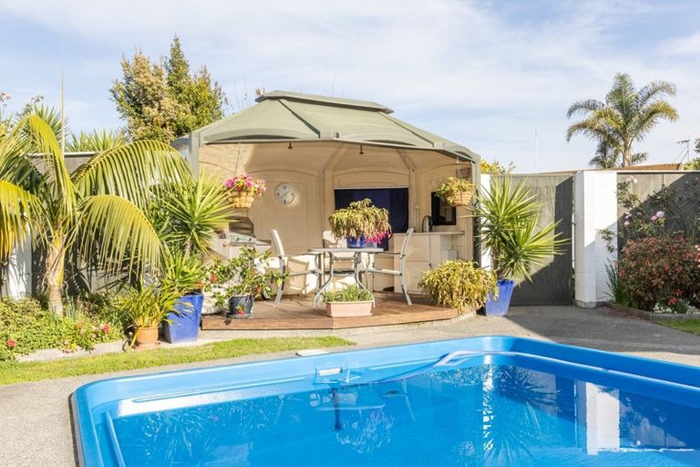 Photo of property in 18 Riverbend Road, Onekawa, Napier, 4110